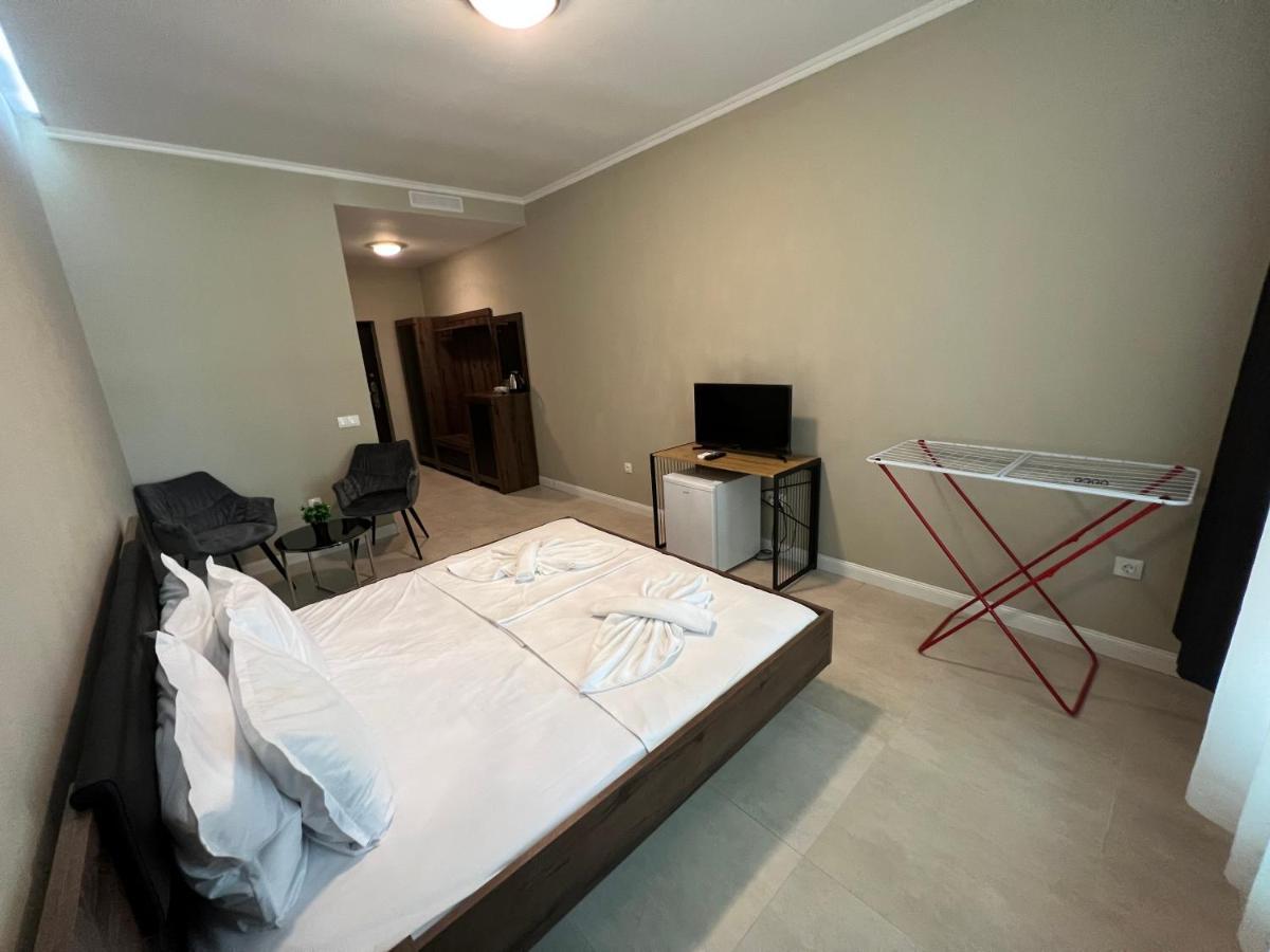 Ramay Rooms Saints Constantine and Helena Exteriör bild